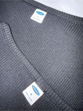 Two Old Navy Ribbed stretchy Tee S and M